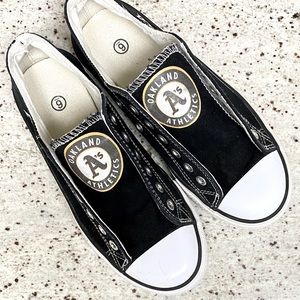 Oakland A’s Athletics Canvas Shoes Sneakers MLB EUC